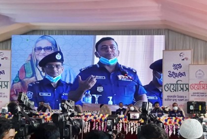 এই গোপন কান্না এত কষ্টের, কারও সঙ্গে শেয়ারও করা যায় না : আইজিপি


