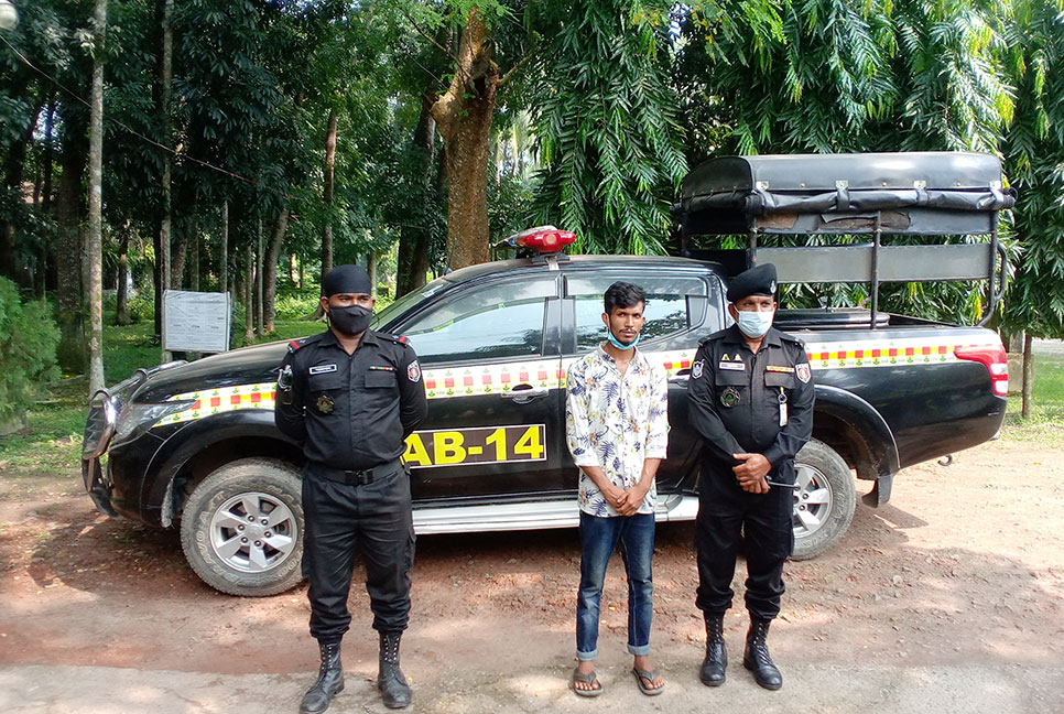 রেলস্টেশনে শিশু ধর্ষণের
আসামি গ্রেফতার