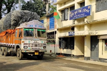 দুর্গাপূজায় হিলি স্থলবন্দরে ৬ দিন আমদানি-রফতানি বন্ধ