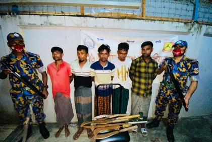 উখিয়ার বিভিন্ন ক্যাম্প থেকে ৬ রোহিঙ্গা আটক