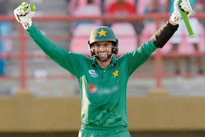 শোয়েব মালিকের আরও একটি রেকর্ড