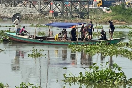 রাজধানীর গাবতলীতে ট্রলারডুবি, ৭ জন নিখোঁজ