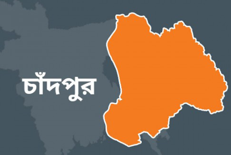 বিয়ের দাবিতে প্রেমিকের বাড়িতে অন্তঃসত্ত্বা তরুণীর অনশন