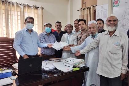 ঘোড়াঘাট পৌর নির্বাচনে ৫ মেয়র 
প্রার্থীর মনোনয়নপত্র দাখিল