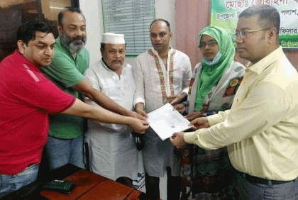 ঘোড়াশাল পৌর নির্বাচনে প্রার্থীদের মনোনয়নপত্র দাখিল
