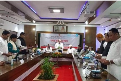 টেকনাফে নব-নির্বাচিত চেয়ারম্যানদের শপথ গ্রহণ