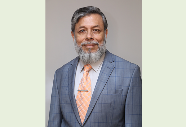 বিশ্বের শীর্ষ বিজ্ঞানীদের তালিকায় এসইউবির ফার্মেসি বিভাগের উপদেষ্টা এম এ রশীদ