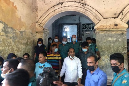 নিউমার্কেট এলাকায় ব্যবসায়ী রাজু হত্যা মামলায় ৫ জনের মৃত্যুদণ্ড
