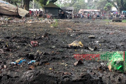 নড়াইলের নাকসী পশুহাট বেহাল, ৩ বছর ধরে চলছে শেডের নির্মাণ কাজ!
