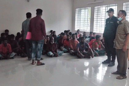 পদ্মায় ইলিশ ধরার অপরাধে ৭৩ জেলের কারাদণ্ড