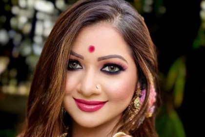  ইউটিউব চ্যানেল নিয়ে যা বললেন আঁখি আলমগীর 