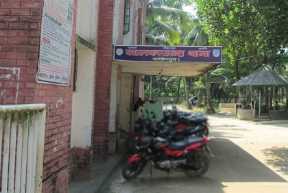 চাঁদাবাজির মামলায় কথিত ২ সাংবাদিকের বিরুদ্ধে চার্জশিট