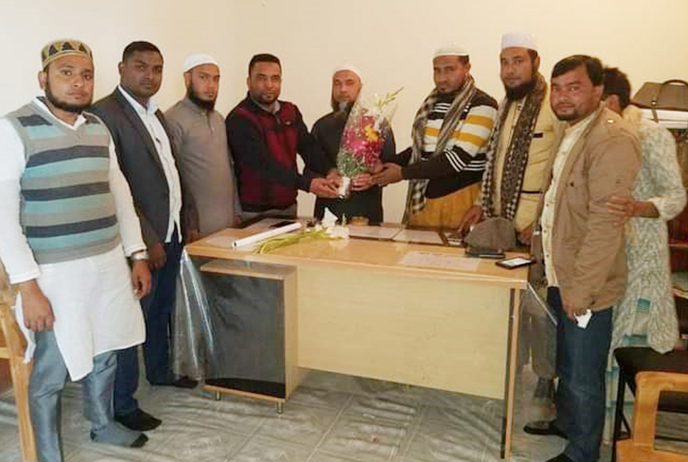 নৌকার মাঝি ‘শিবির নেতার’ বিরুদ্ধে বিস্তর অভিযোগ