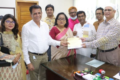 মনোনয়নপত্র দাখিল করেছেন শেরীফা কাদের