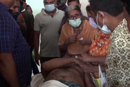 গোপালগঞ্জে সড়ক দুর্ঘটনায় পুলিশ কর্মকর্তা আহত