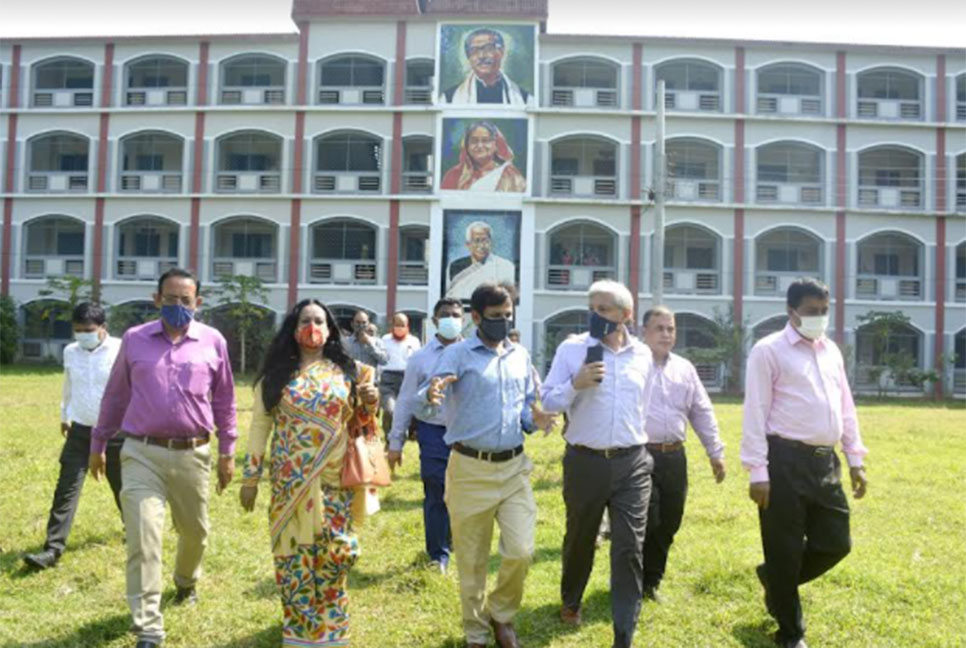 দিনাজপুরে মাধ্যমিক ও উচ্চশিক্ষা অধিদপ্তরের মহাপরিচালক