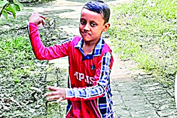 সাদিদে মুগ্ধ শচীন