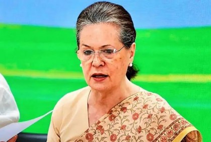 আমিই ফুল-টাইম সভাপতি, বৈঠকে কড়া বার্তা সোনিয়া গান্ধীর