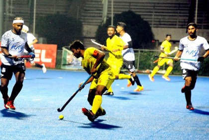 আবাহনীকে ৩-০ গোলে হারিয়ে চ্যাম্পিয়ন মেরিনার ইয়াংস ক্লাব