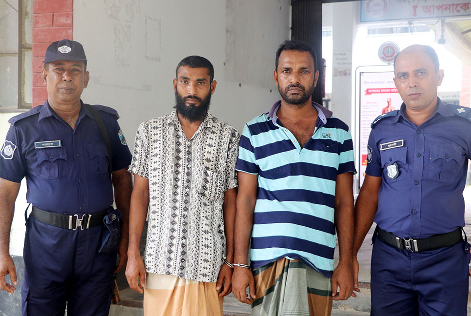 ইয়াবা ও নগদ টাকাসহ মাদক ব্যবসায়ী গ্রেফতার