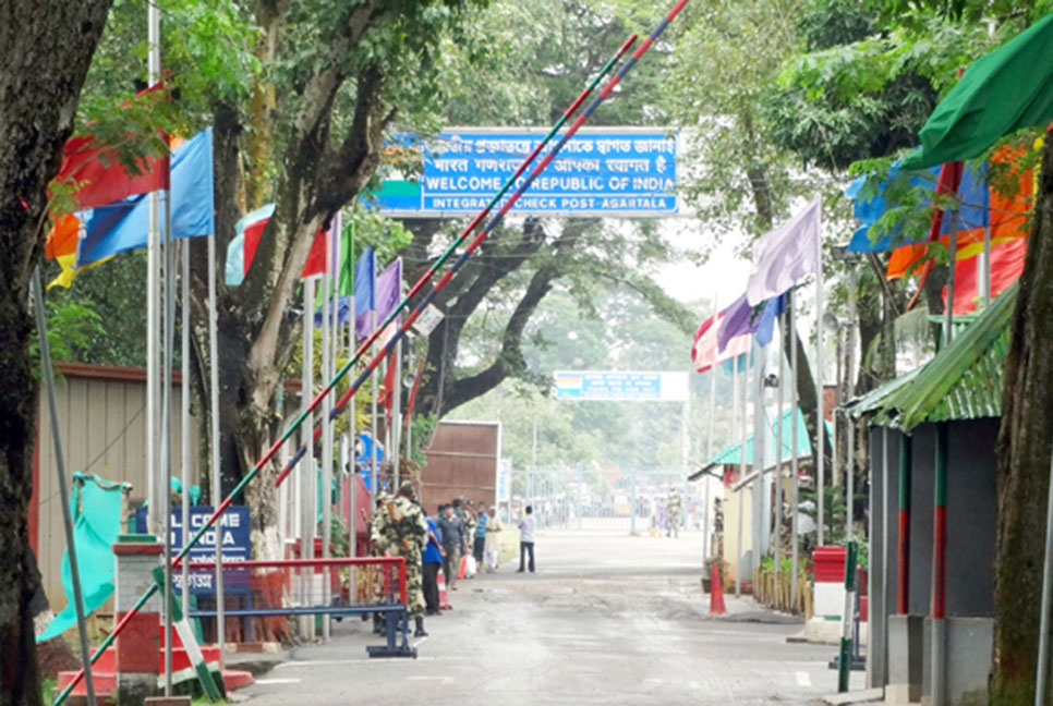 ৫ দিন পর আখাউড়া স্থলবন্দরে আমদানি-রপ্তানি শুরু