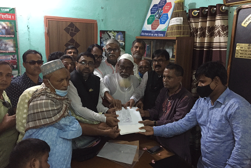 সিরাজগঞ্জে ১৭ ইউপিতে উৎসবমুখর পরিবেশে মনোনয়নপত্র দাখিল