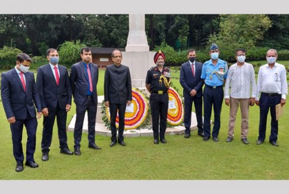 চট্টগ্রাম যুদ্ধ সমাধিতে ভারতীয় হাইকমিশনের শ্রদ্ধা