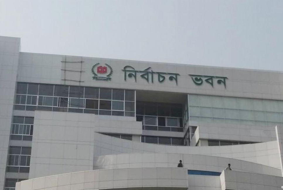 খুনোখুনি অব্যাহত বিদ্রোহীর ছড়াছড়ি