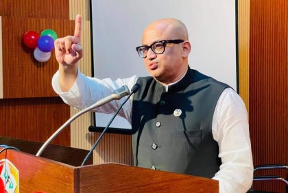 "আমি মুক্তিযোদ্ধার সন্তান, আমাকে সম্মান দিয়ে কথা বলুন"

