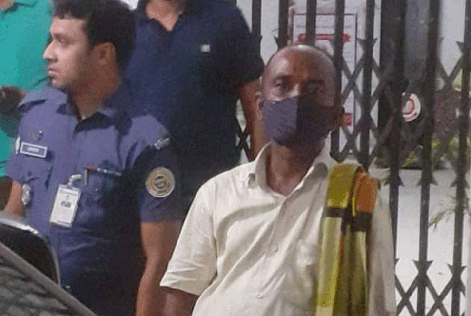 ঝালকাঠিতে টিসিবির পণ্য বাজারে বিক্রি করায় ডিলারের দণ্ড