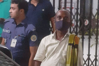ঝালকাঠিতে টিসিবির পণ্য বাজারে বিক্রি করায় ডিলারের দণ্ড