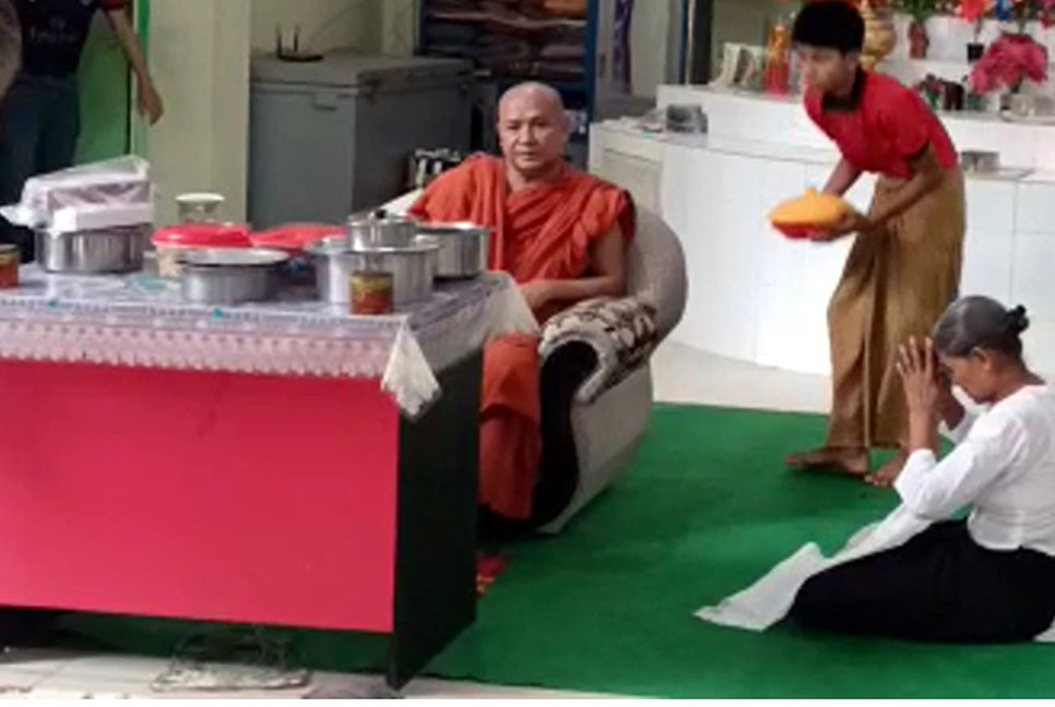 কলাপাড়ায় প্রবারণা পূর্ণিমা উৎসব