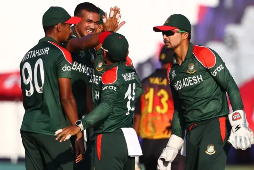 পাপুয়া নিউগিনিকে হারিয়ে বিশ্বকাপের মূল পর্বে টাইগাররা

