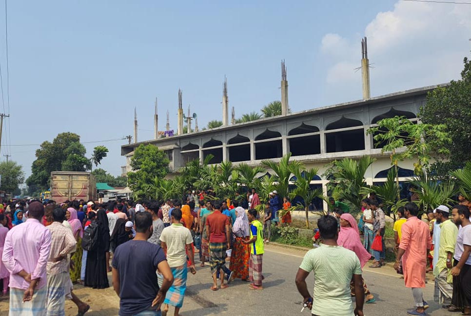 গাজীপুরে কাভার্ডভ্যান চাপায় শিশু নিহত 