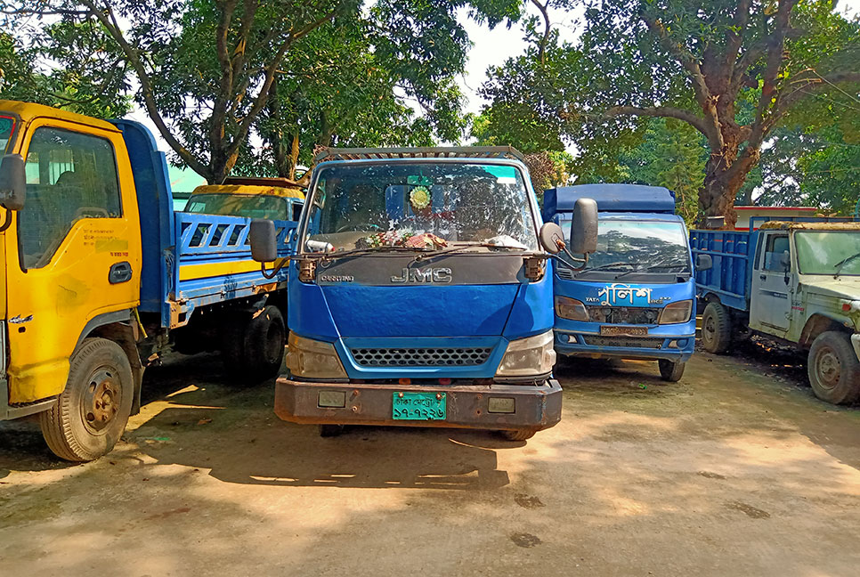 কালিয়াকৈরে চালককে মারধর, ৬৬ হাজার টাকা ছিনতাই