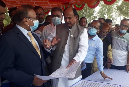 ওয়াই ব্রিজে পঞ্চগড় হবে পর্যটন এলাকা :  রেলমন্ত্রী 


