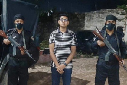 ফেসবুকে উসকানি-গুজব ছড়ানোর অভিযোগে ইবি ছাত্র আটক