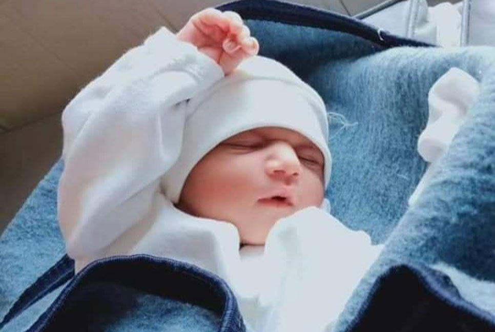 কন্যা সন্তানের জন্ম দিলেন মানসিক ভারসাম্যহীন নারী, বাবার পরিচয় জানে না কেউ