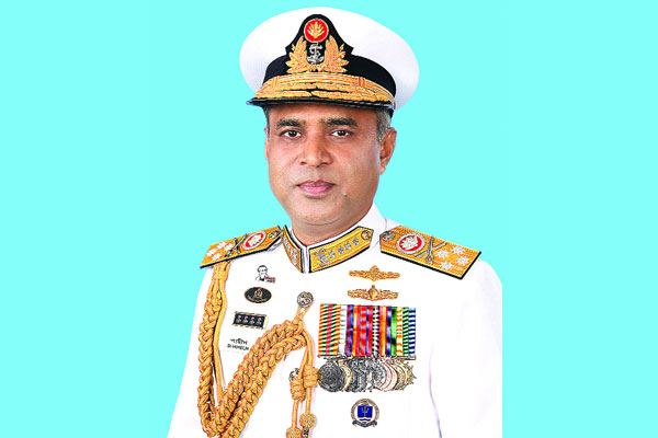 নৌবাহিনী প্রধান ভারত গেছেন