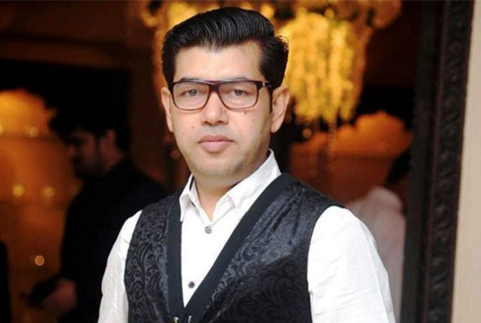 রাজের বিরুদ্ধে অভিযোগপত্র গ্রহণ