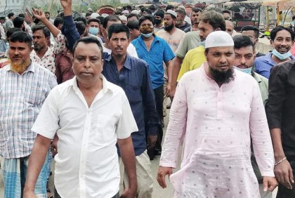 সিদ্ধিরগঞ্জে চাঁদাবাজি বন্ধের পরও হকারদের বিক্ষোভ
