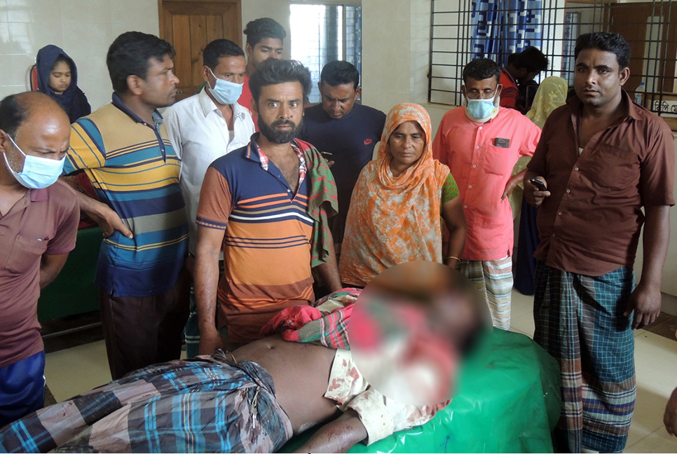 হরিণাকুণ্ডুতে সড়ক দুর্ঘটনায় আলমসাধু চালক নিহত