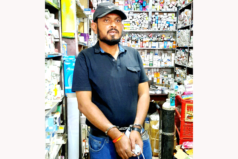 বগুড়ায় চাঁদাবাজির সময় আটক ১
