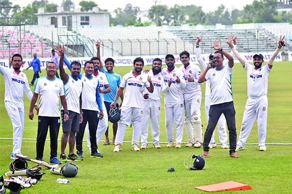 দুই দিনেই জিতল বরিশাল