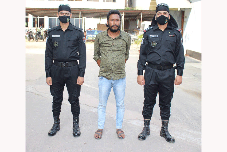 নারায়ণগঞ্জে নারী সাংবাদিককে মারধরের ঘটনায় আসামি গ্রেফতার