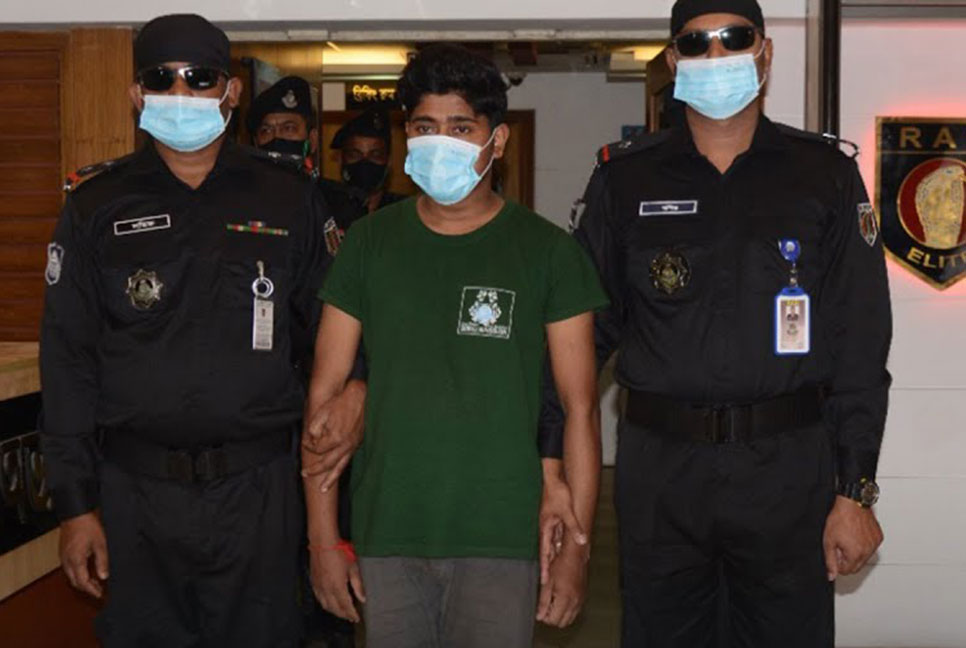 সাম্প্রদায়িক উত্তেজনা ছড়াতে উসকানি দিতেন আশিষ