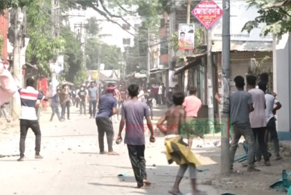 সিরাজগঞ্জে পুলিশ-যুবদল-আওয়ামী লীগের ত্রিমুখী সংঘর্ষ