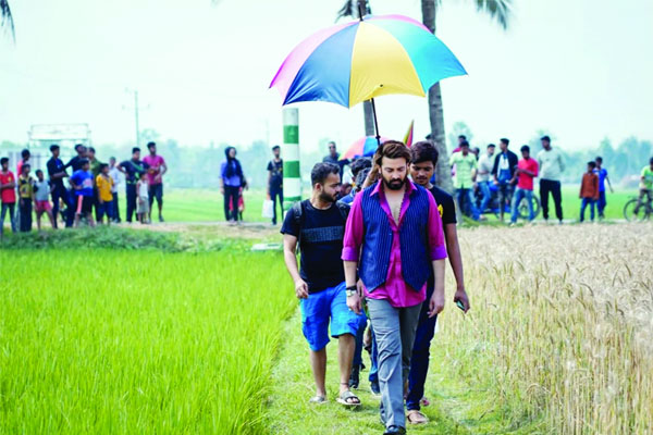 শুটিংয়েই চমক শেষ!