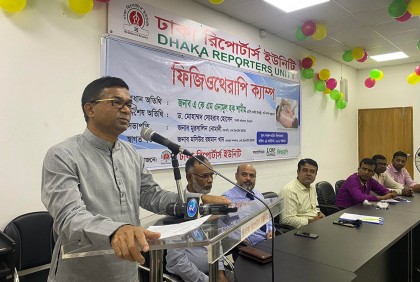 সাংবাদিকদের সত্য তথ্য তুলে ধরতে হবে : এনামুল হক শামীম
