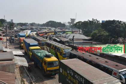 ফেরিঘাটে ভয়াবহ যানজট, দুর্ভোগ চরমে